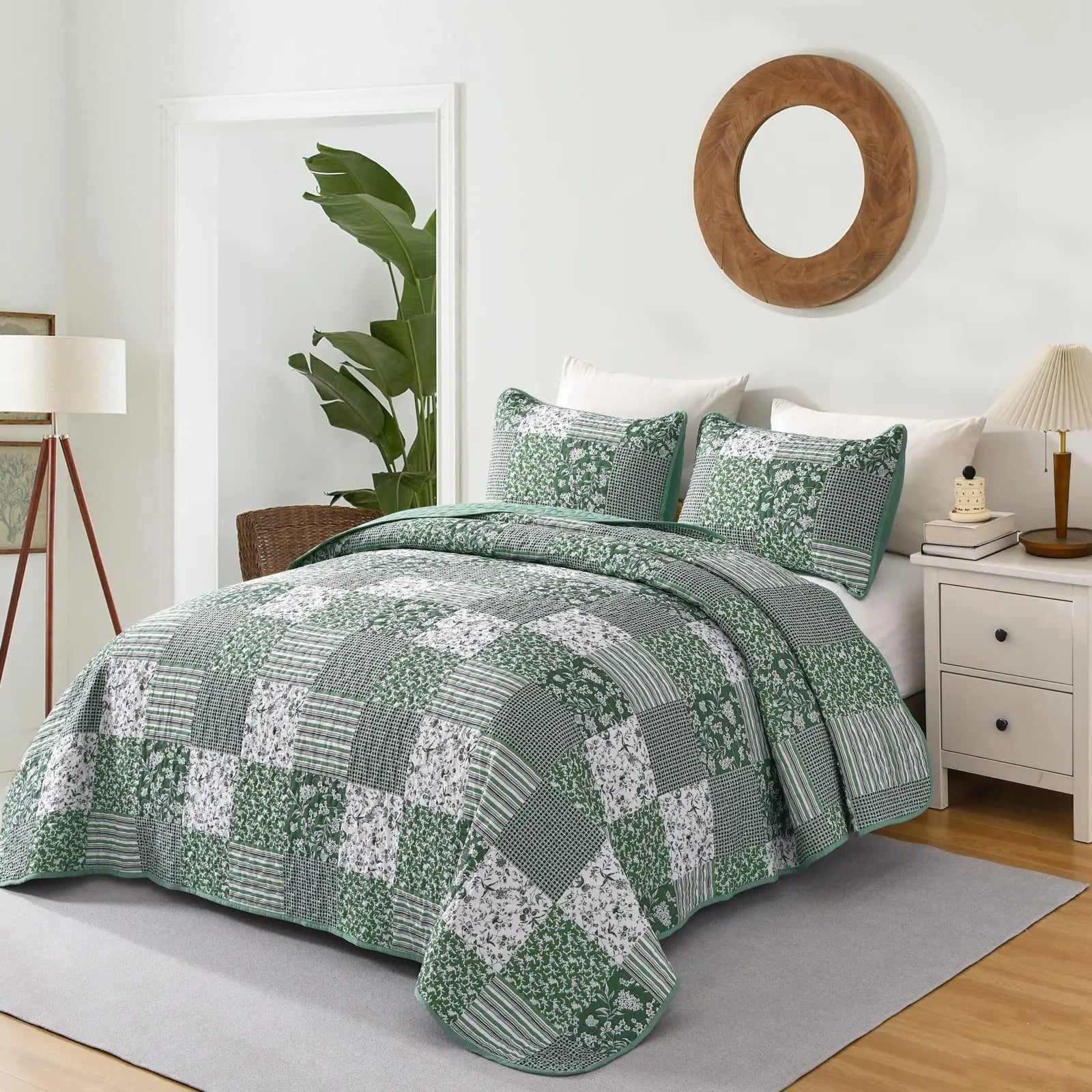 Mybedsoul Sage Green Boho King Quilt Set - 3-Piece Reversible Mybedsoul